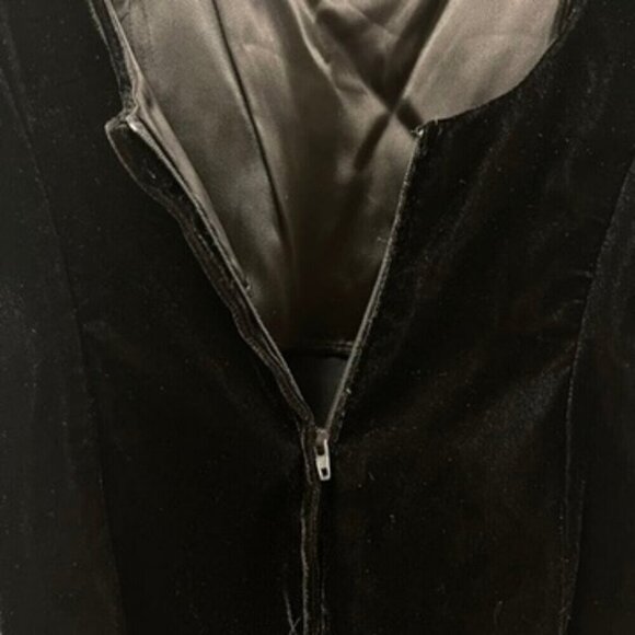 Scott McClintock Sleeveless Velvet Dress Black – 10P - Picture 6 of 12